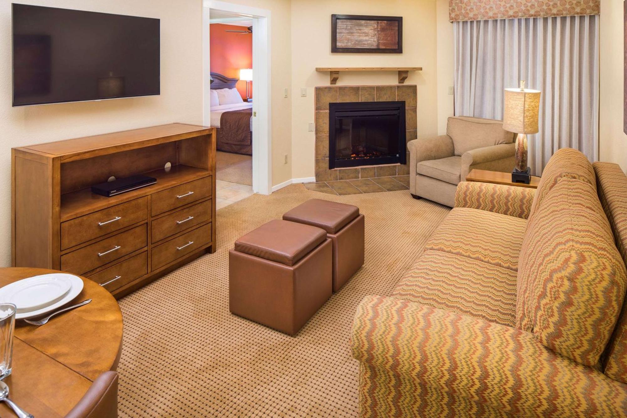 De By Diamond 3* Santa Fe