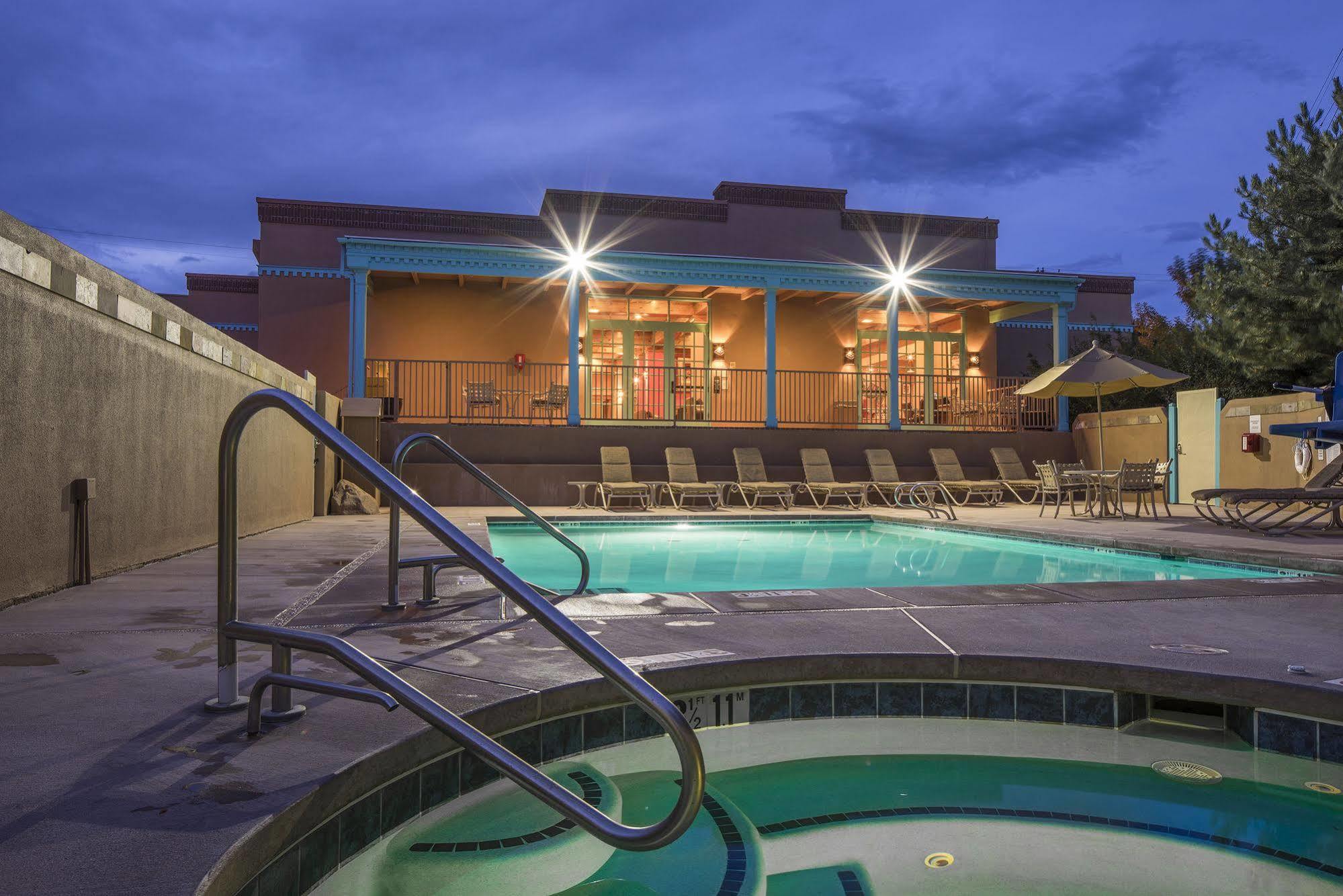 De By Diamond Resort